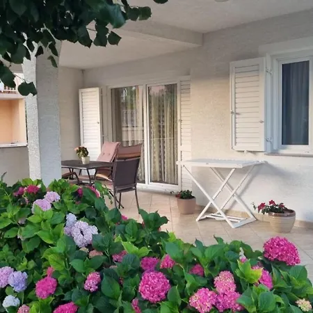 Apartment Ljiljana