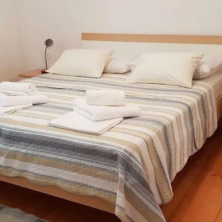 Ljiljana Apartment Novi Vinodolski