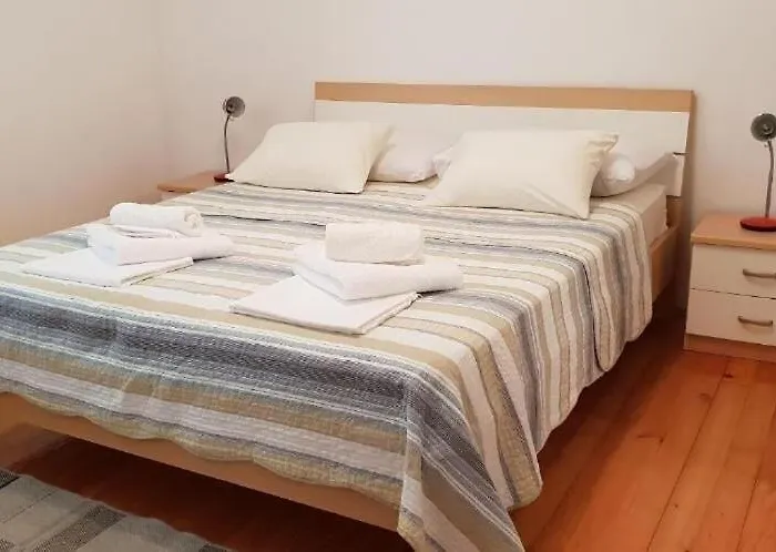 Ljiljana * Novi Vinodolski