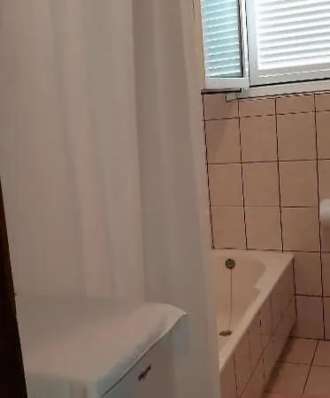Apartment Ljiljana *